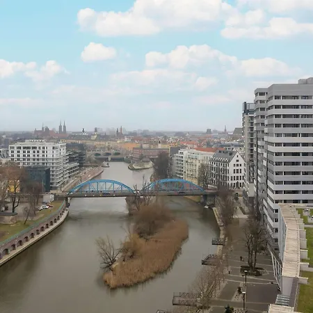 Elegant Close To River With Air Conditioning By Renters Prestige Apartment