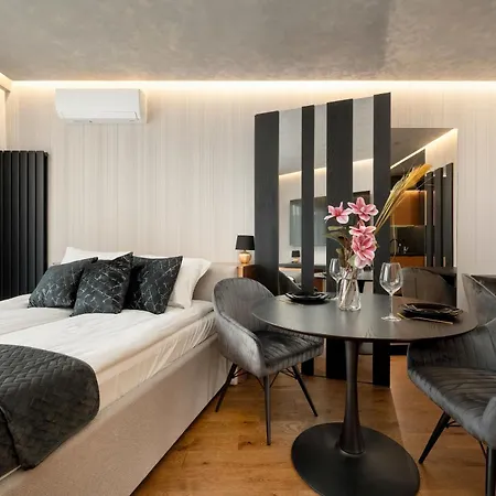 Elegant Close To River With Air Conditioning By Renters Prestige 아파트 브로츠와프