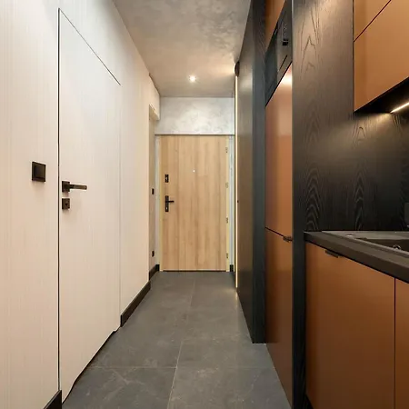 아파트 Elegant Close To River With Air Conditioning By Renters Prestige